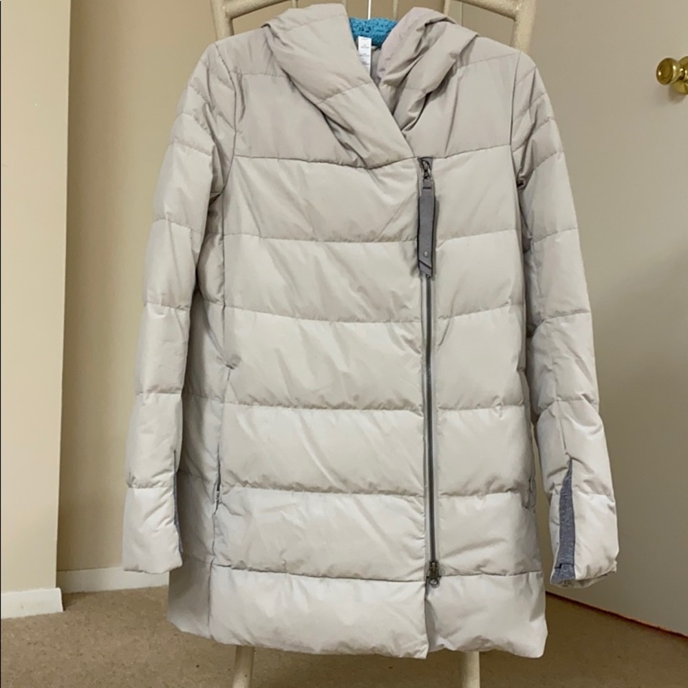 Lululemon puffy blanket down jacket size 6
